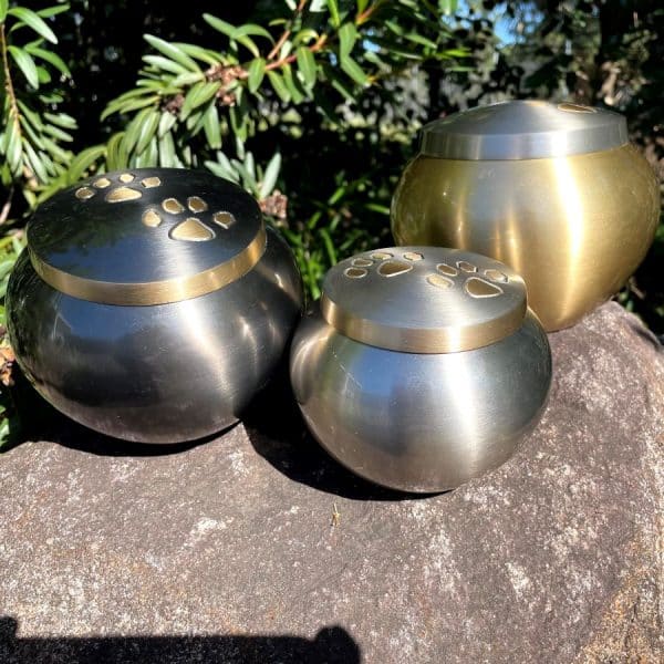 round brass cremation urns 3 types